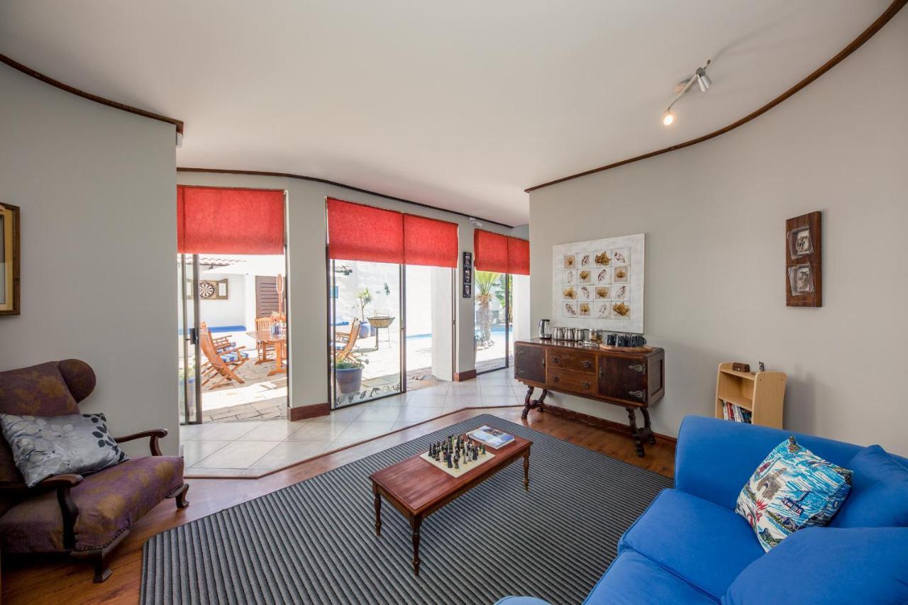Big Blue Accommodation Bloubergstrand Exterior foto